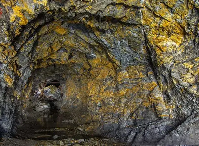 Gold ore Gold ore